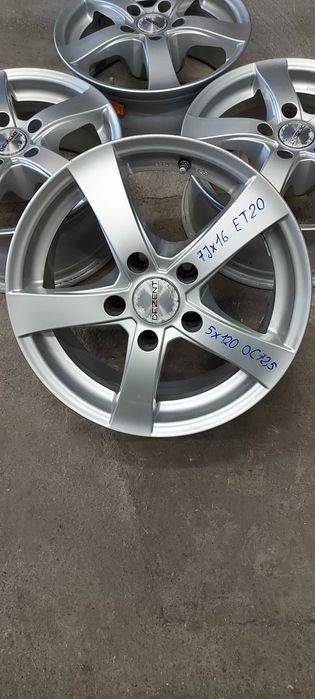 Felgi aluminiowe 7jx16 et20 5x120 BMW