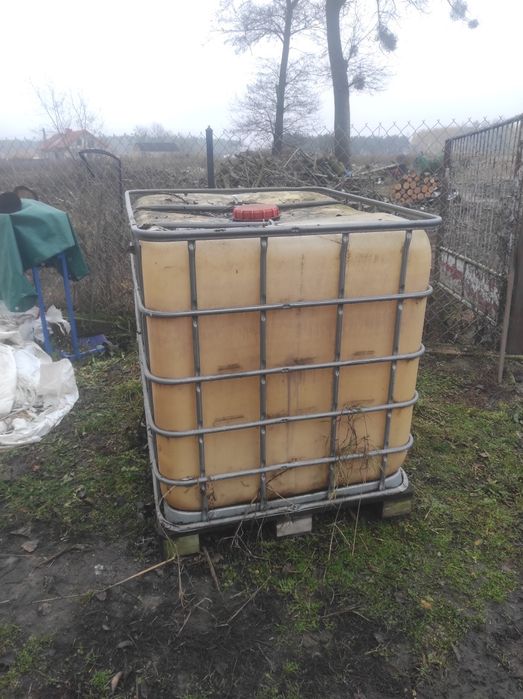 Mauzer 1000 l zbiornik