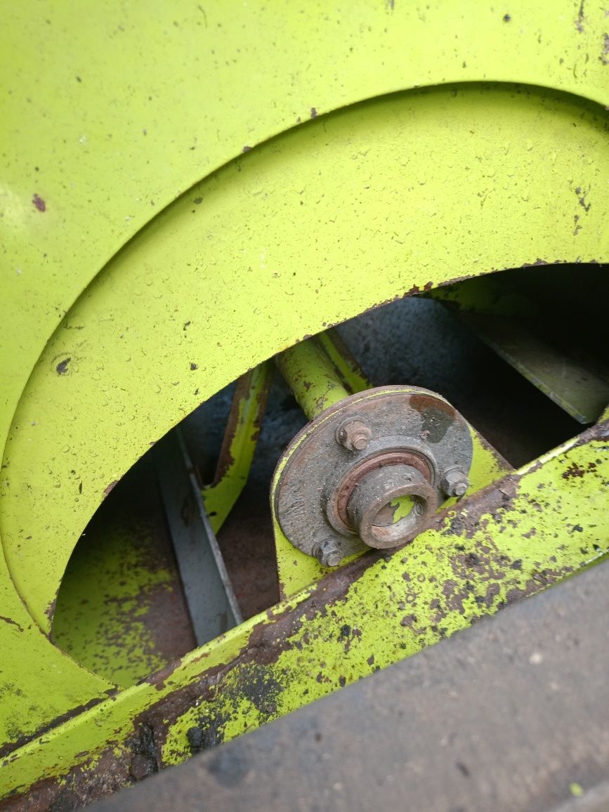 Ładny kombajn zbożowy Claas mercator model 60 jak bizon Volvo