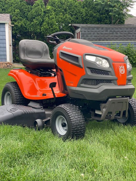 Traktorek Husqvarna 23/46