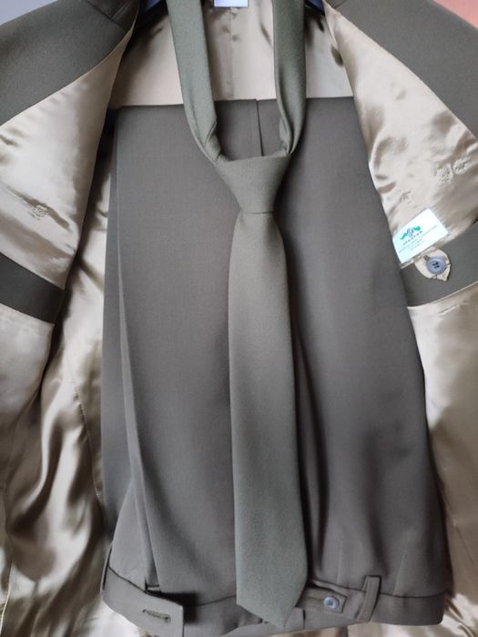 Mundur galowy wojsk lądowych wz 108/MON oraz płaszcz wz 215/MON