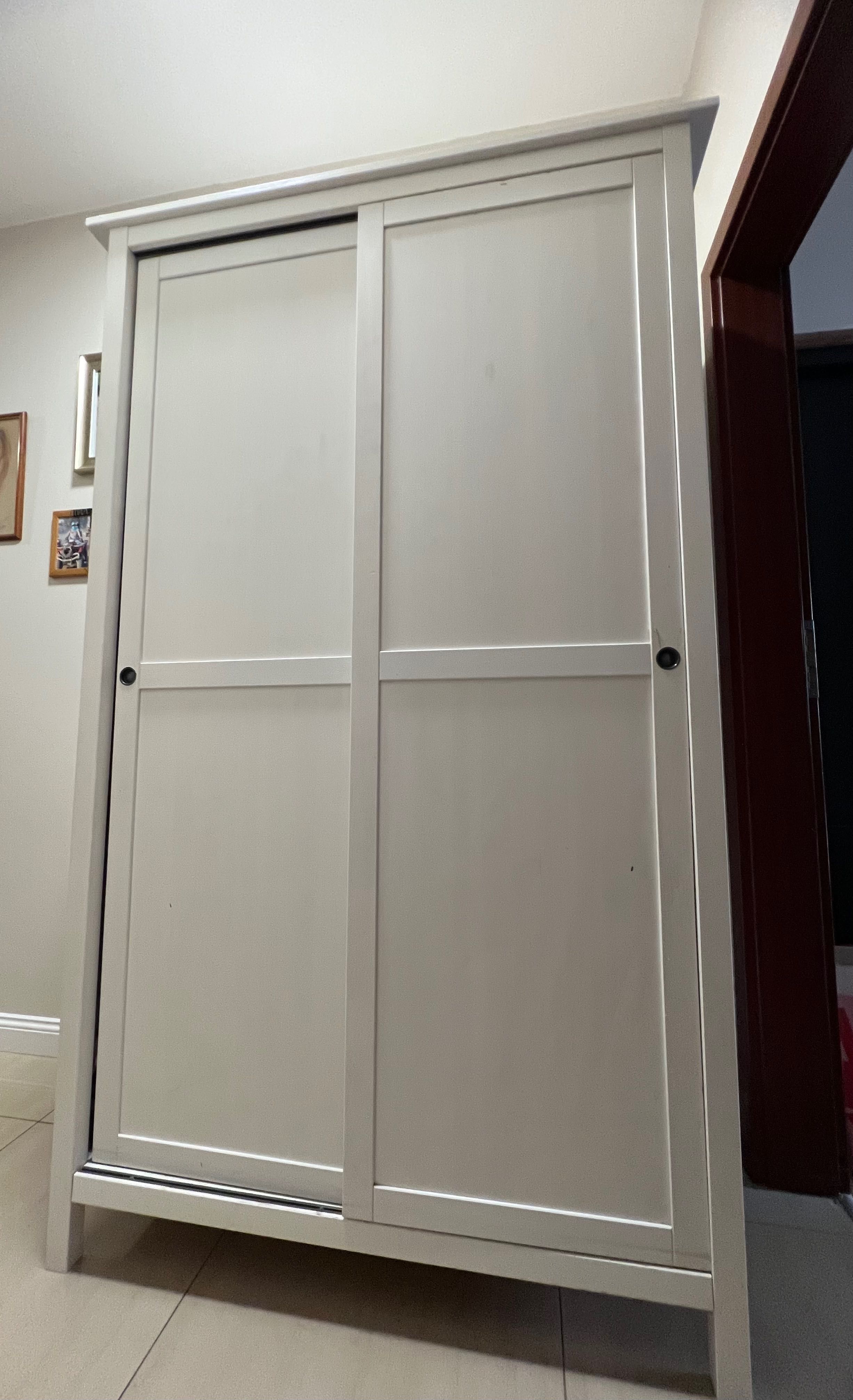 Szafa drewniana Hemnes Ikea
