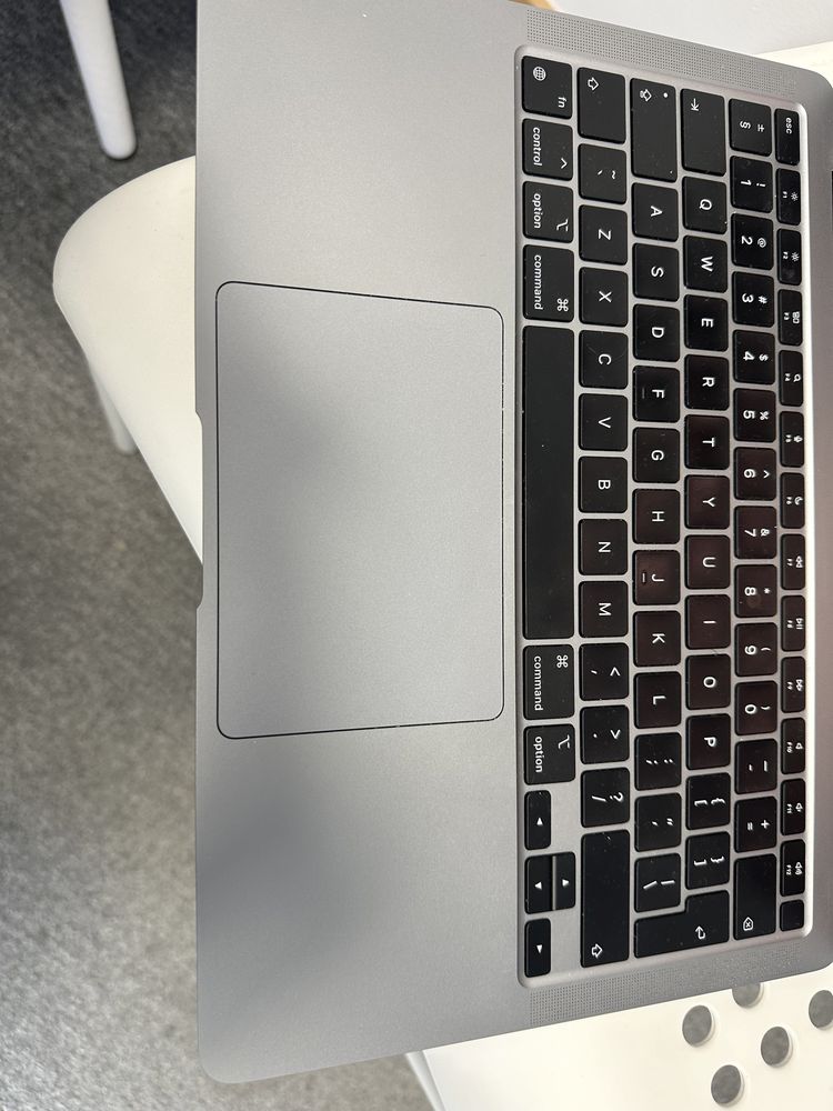 MacBook Air M1 256 GB 13 “ faktura VAT