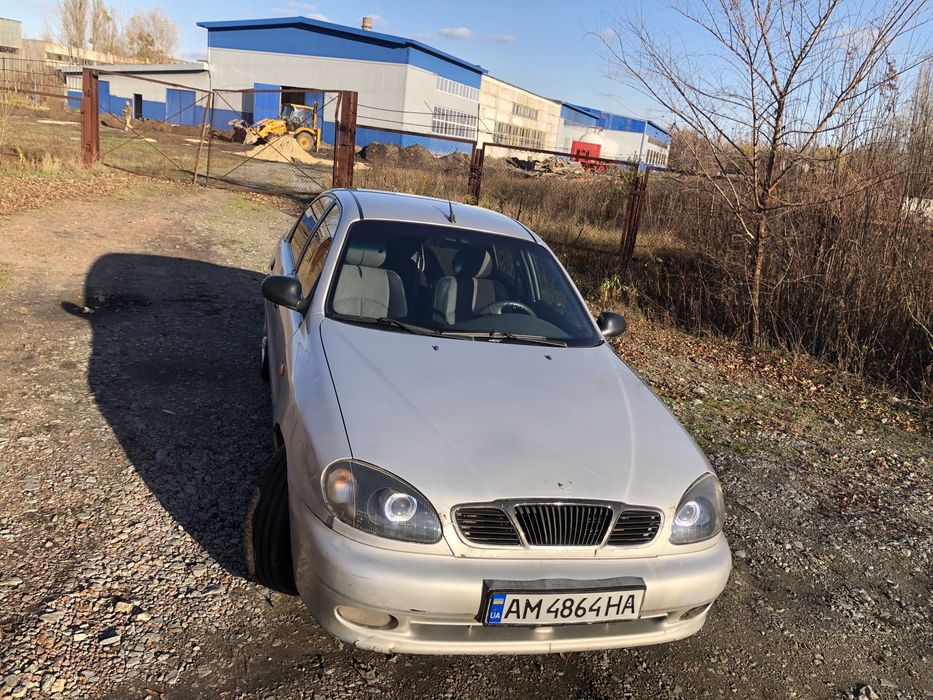 Продам ланос 1.5 бенз SE