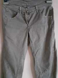 Szare spodnie jeansowe Sisley przeszycia