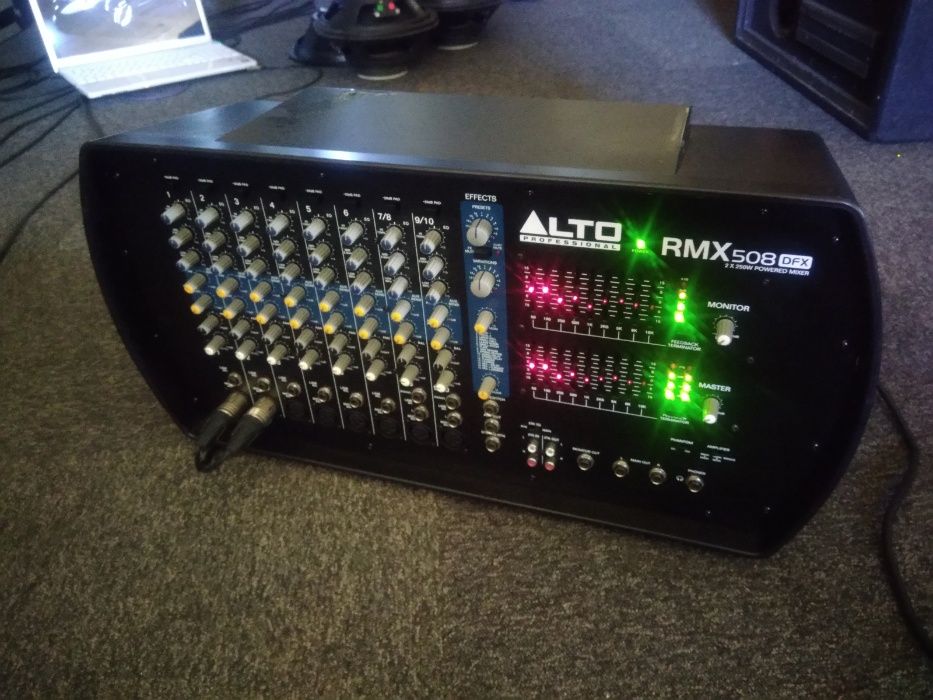 Alto Professional RMX 508FX - Mesa de Som Amplificada 500W