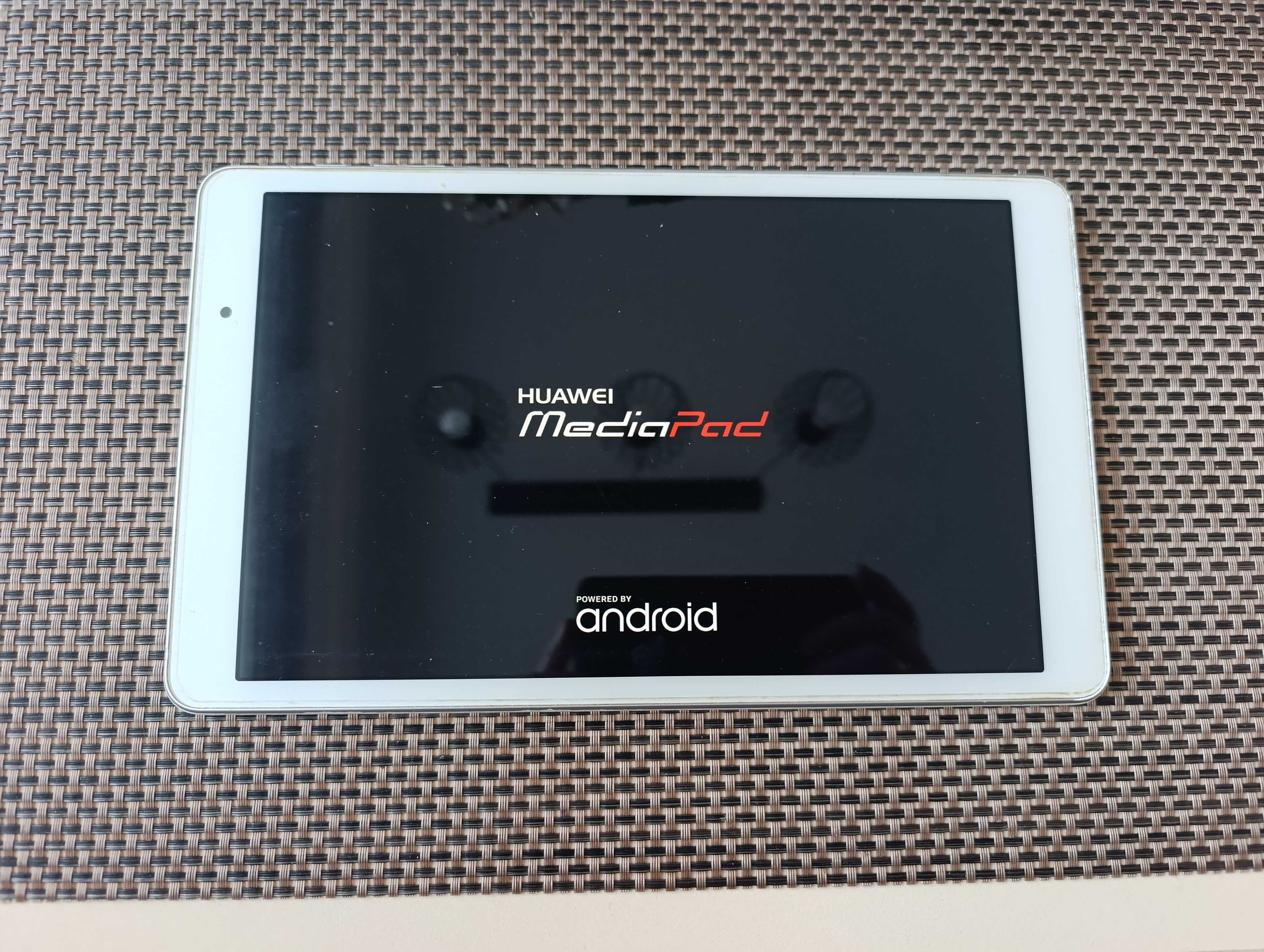 Планшет HUAWEL MediaPad CE0685 android.Ціна-2000грн.