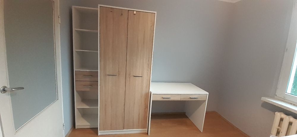 Komplet mebli młodzieżowych z łóżkiem i materacem