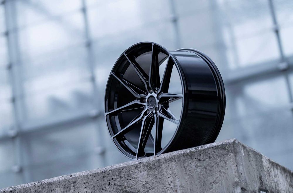 Felgi Japan Racing JR44 22" 11J 22x11J Jeep Grand Cherokee IV WK2 SRT