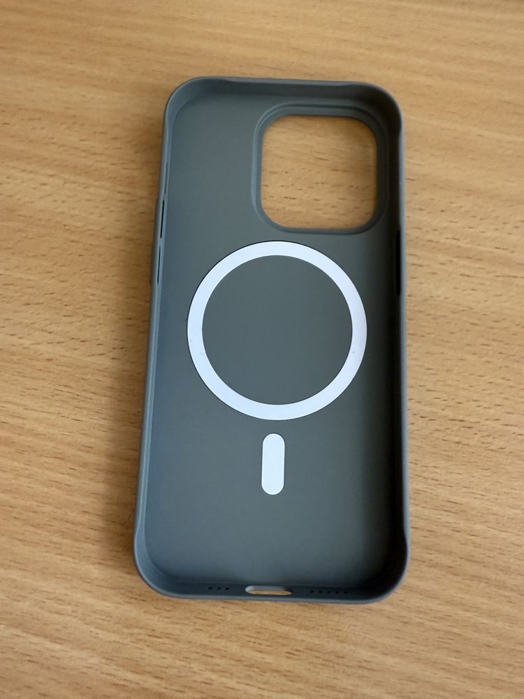 Etui (plecki) iPhone 14 Pro / Nowe/ z funkcją magsafe