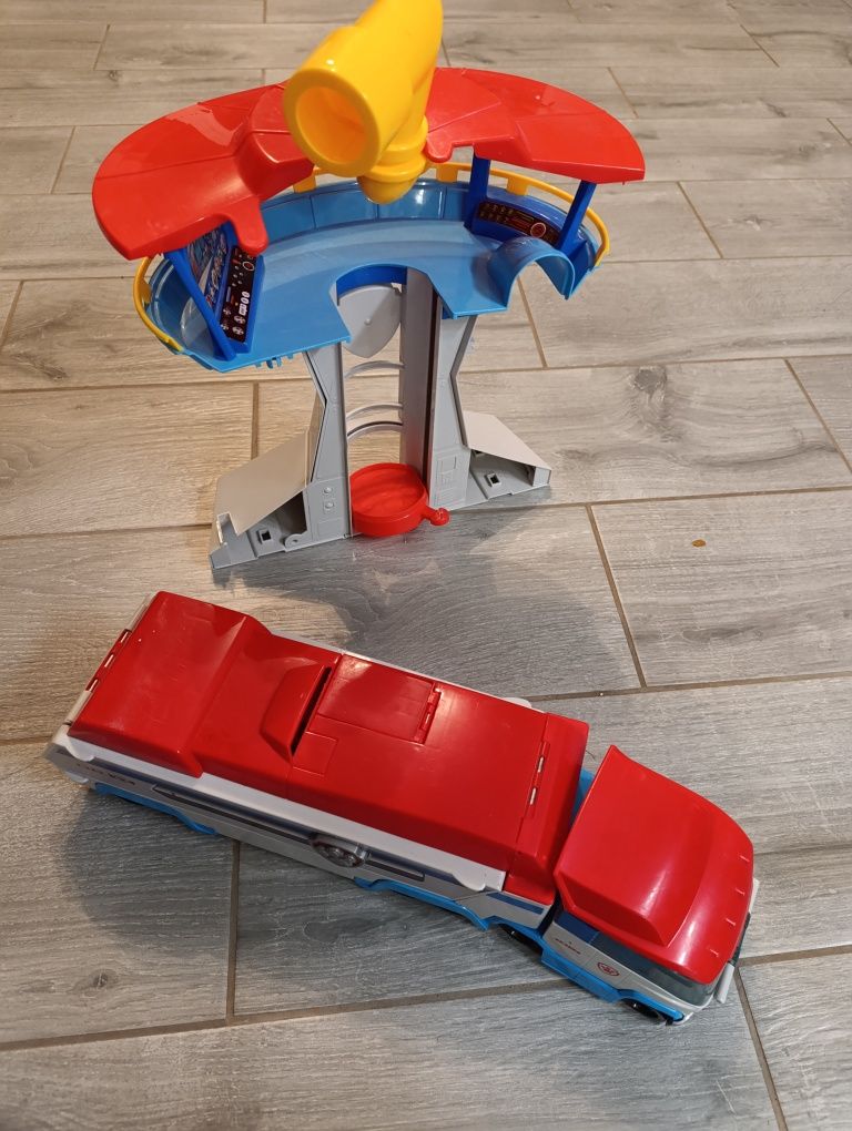 Baza Psi Patrol i transporter
