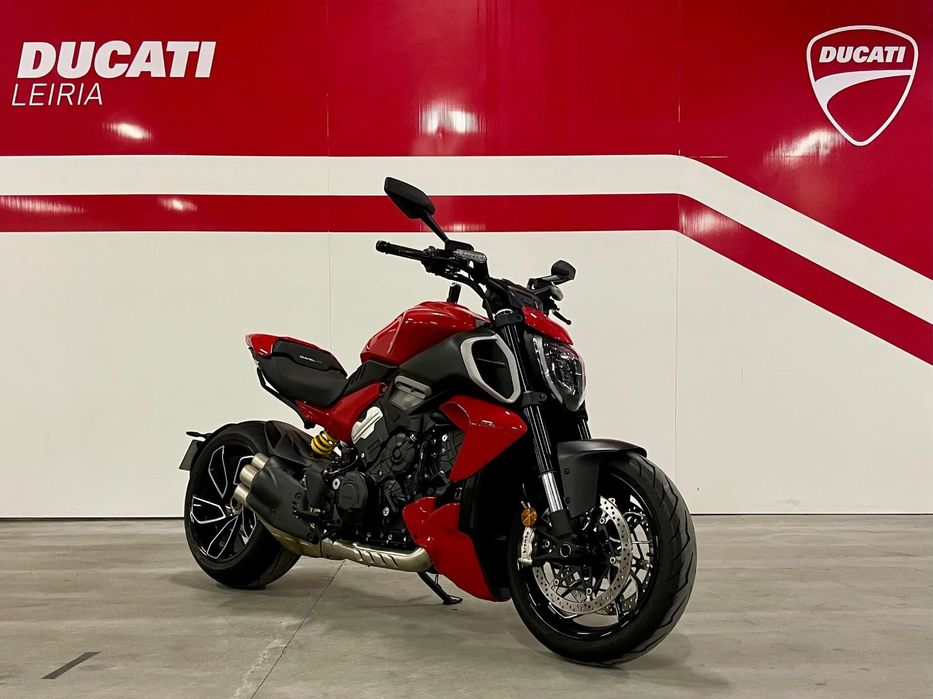 Ducati Diavel V4