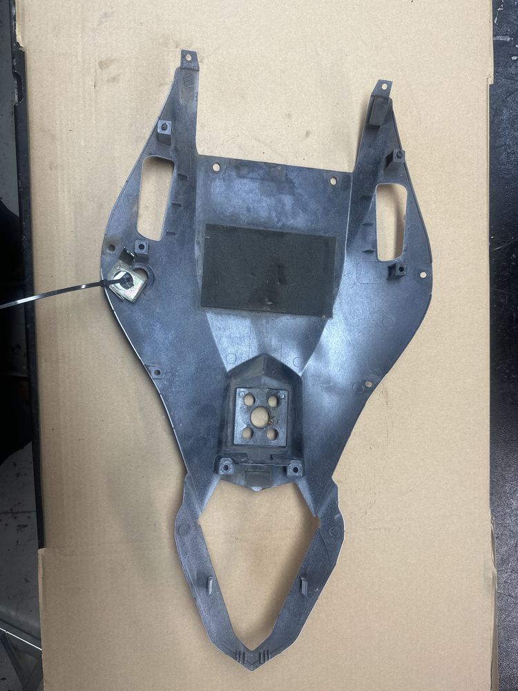 Zadupek Ogon Yamaha R6 RJ11