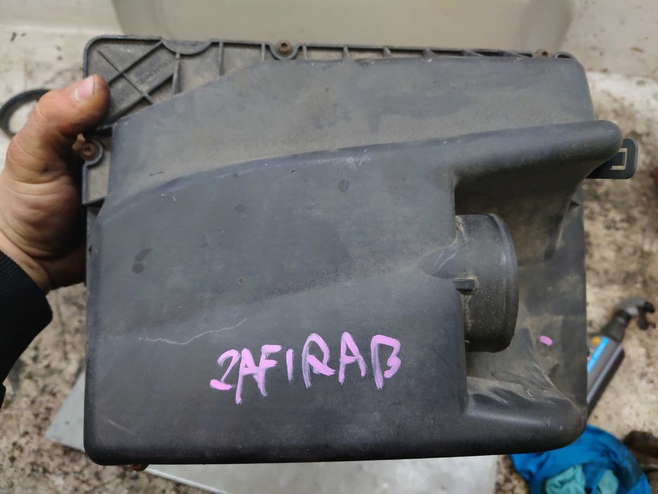 Obudowa Filtra Powietrza Opel Zafira B 1.7CDTI