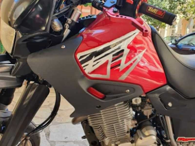 Tampas Laterais Depósito Yamaha XT600 4PT