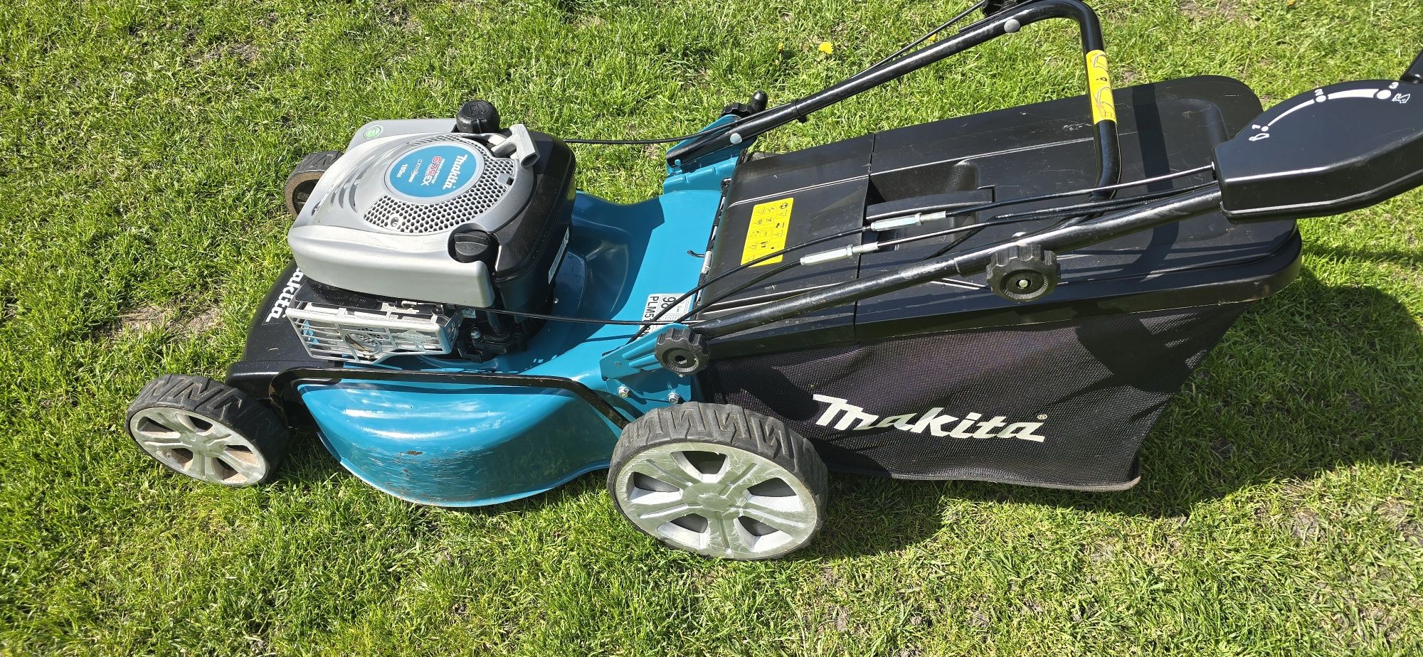 Kosiarka spalinowa z napędem Makita 6hp Biegi