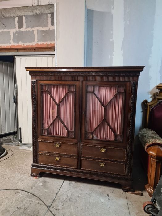 Witryna biblioteka antyk