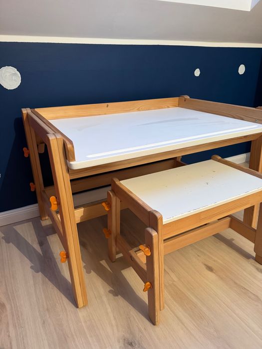 Biurko Ikea flisat i krzesełko