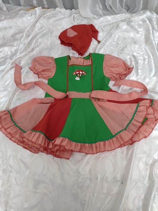 Strój przebranie krasnoludek krasnoludka skrzat 2 części 116 cm