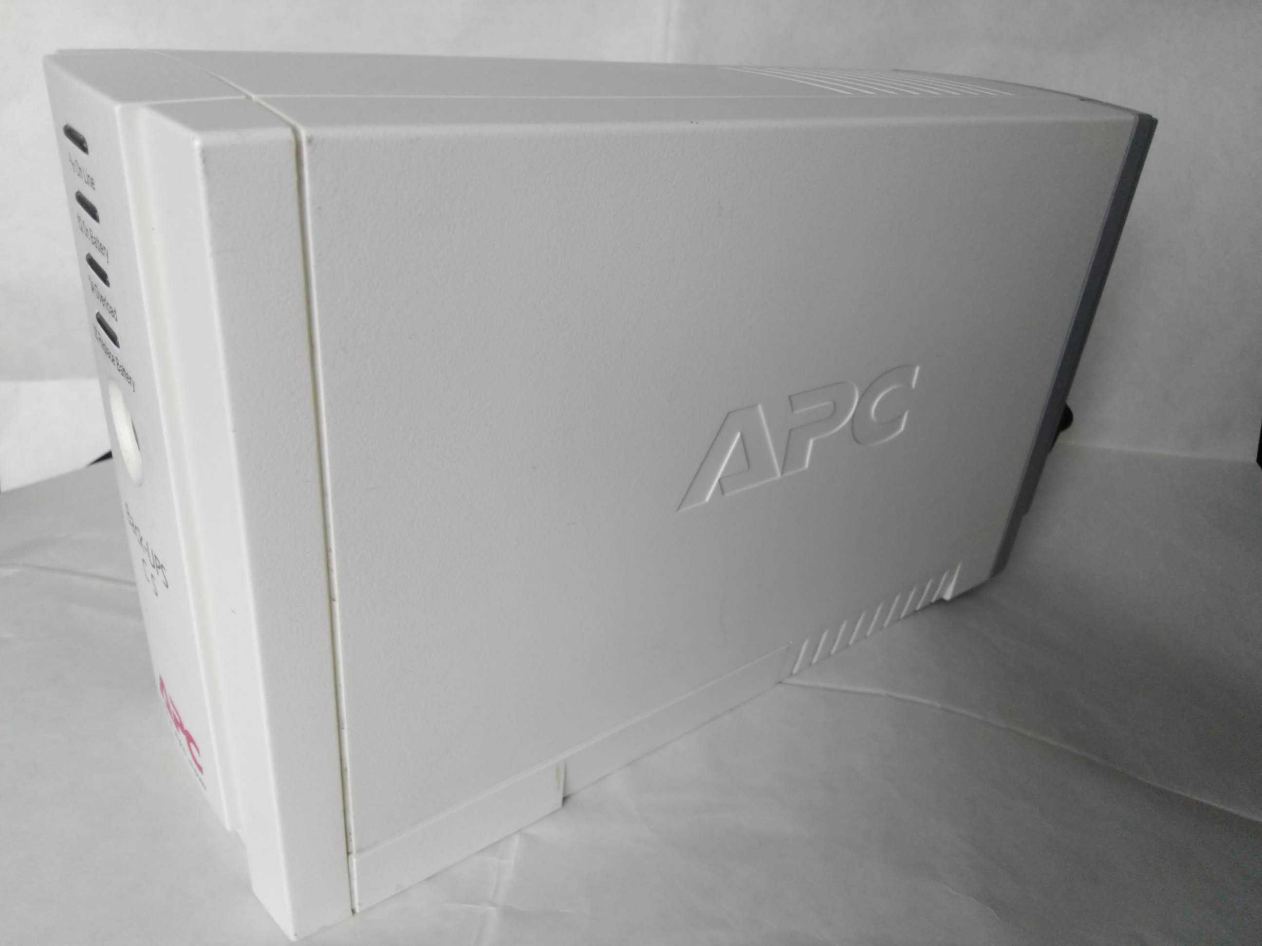 Источник бесперебойного питания  APC BACK-UPS CS 500