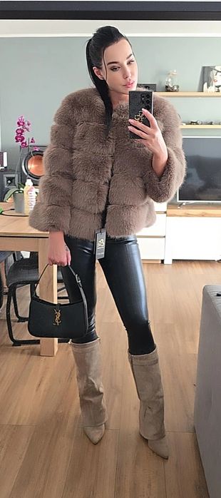 Piękne nowe eko futro