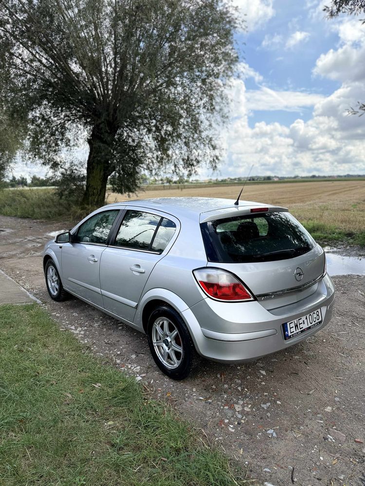 Opel Astra H 1.6 LPG, super stan, bez rdzy, bdz wyciekow,sprawna klima