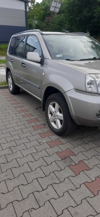 Nissan XTrail 2.0 benzyna +LPG 2004