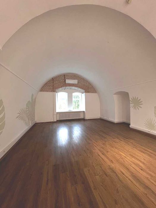 Нежитлова будівля - м. Львів, вулиця Грабовського П.