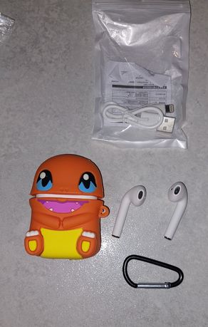 Nowe zapakowane słuchawki bezprzewodowe Pokemon Charmander