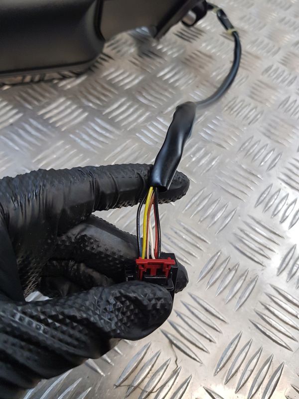 Lusterko Prawe 6pin Audi A4 B8 Lz9y Europa
