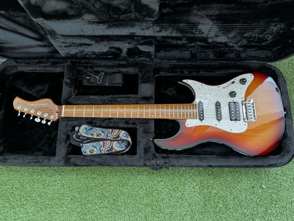 Guitarra NOVA Larry Carlton S7 + Gator Case semi-rígido