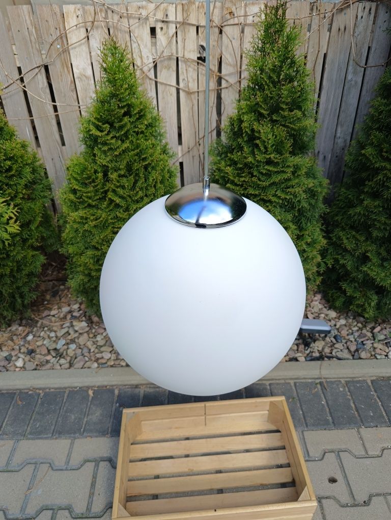 Lampa szklana wisząca. Szklana kula.