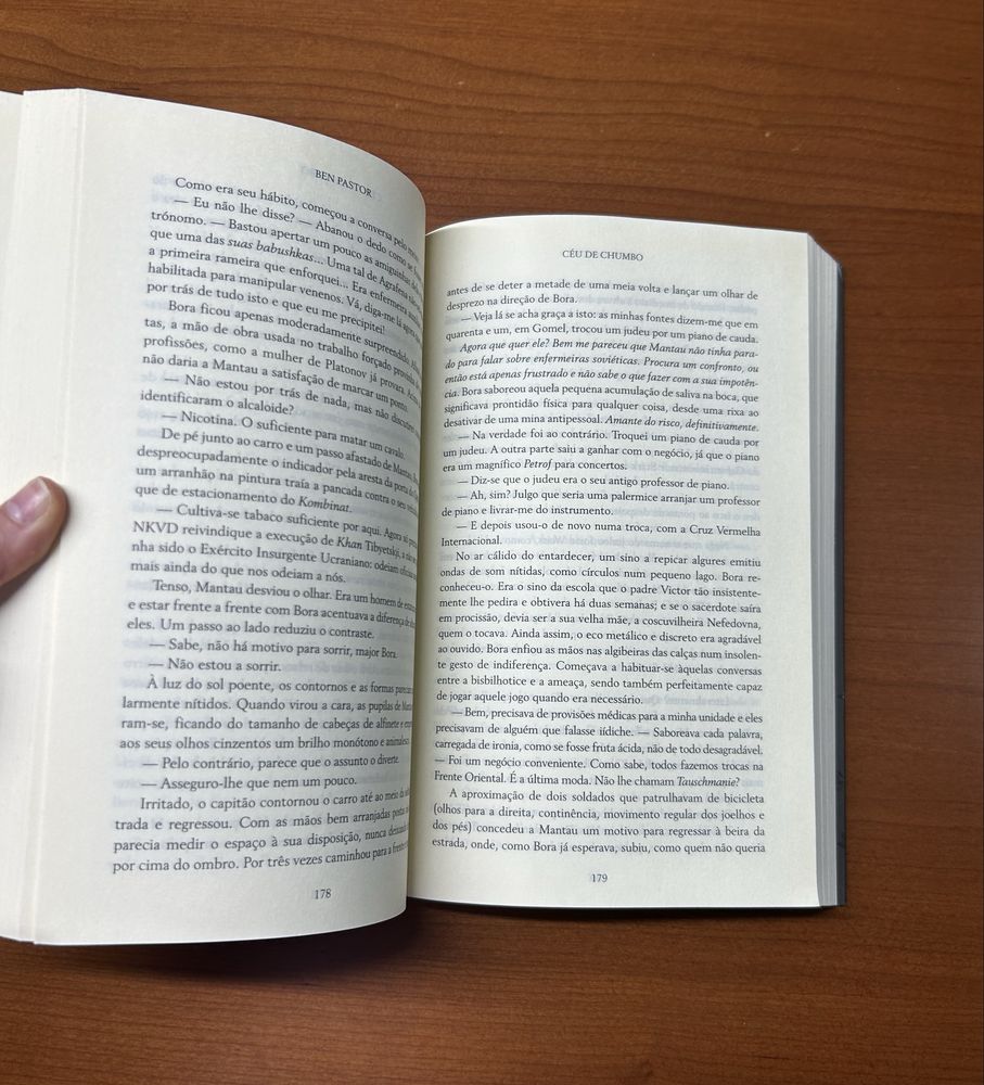 Livros Luz de Ferro e Céu de Chumbo de Ben Pastor