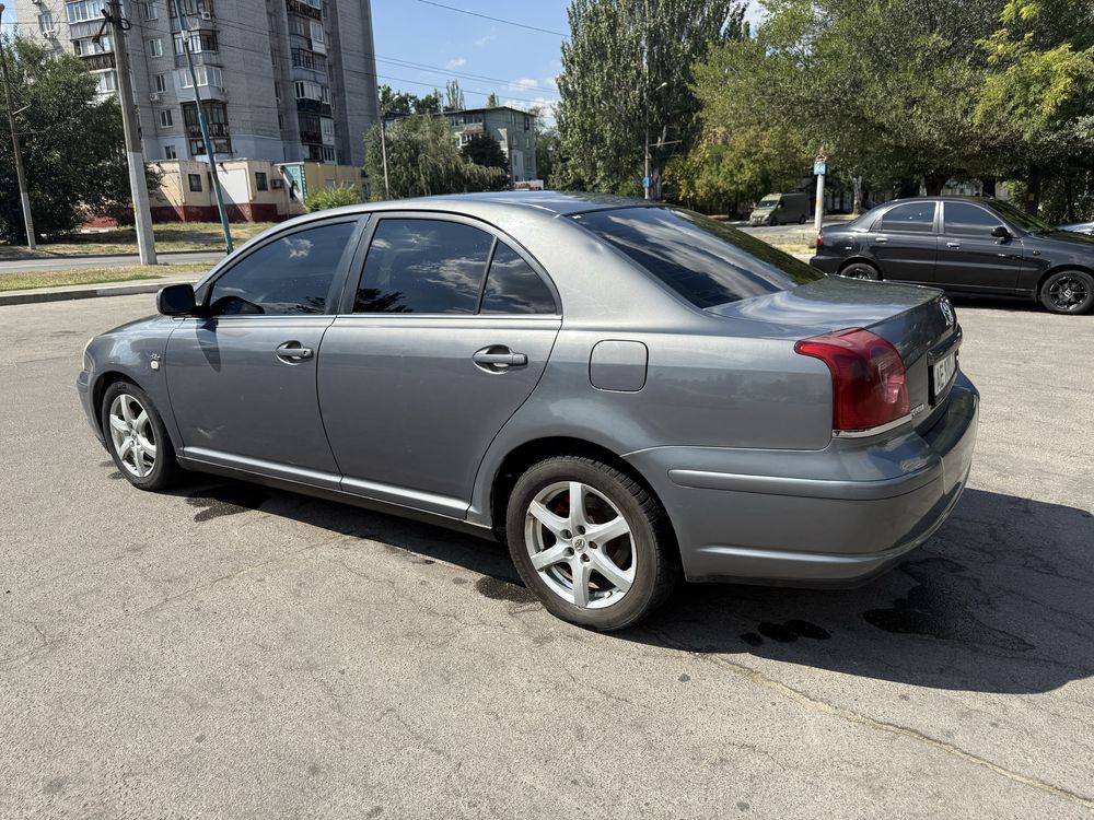 Тайота Авенсис 2 л дизель! ОБМЕН