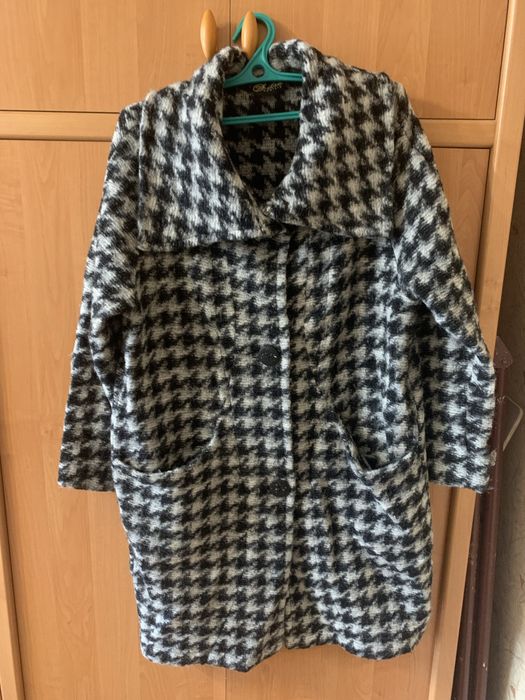 Шерстяное пальто без подклада