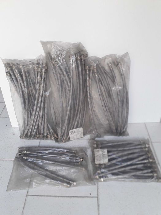 Bichas de água flexíveis Novas