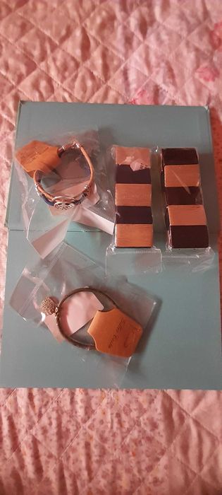 Pulseiras multicoloridas