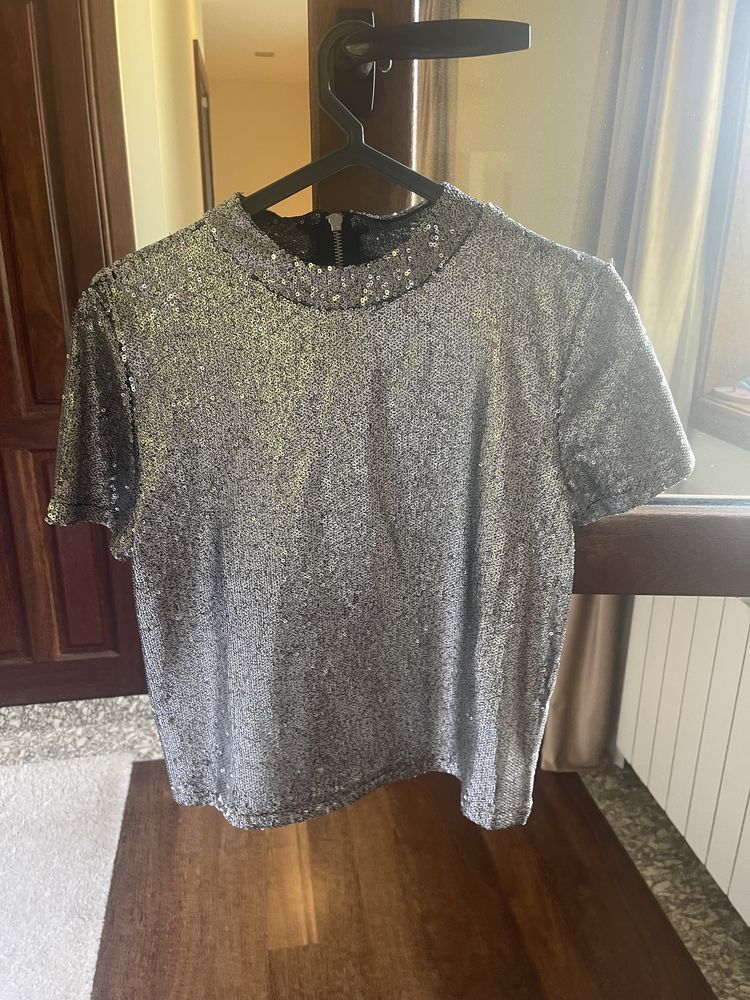 Vendo saia zara, 2 tops zara e 1 vestido