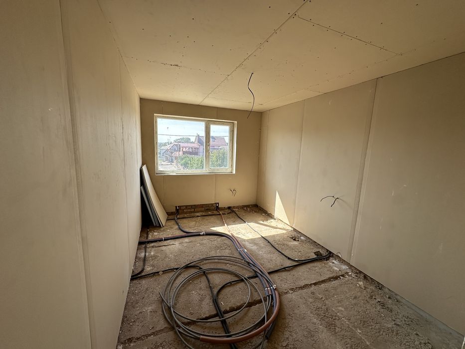 Продається затишний котедж в Кленовому гаю.