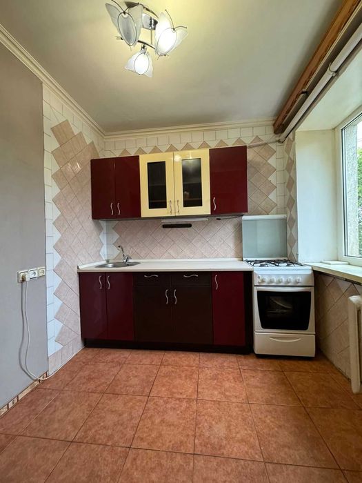 ТЕРМІНОВО! Продам 1- ком. квартиру на Черемушках!