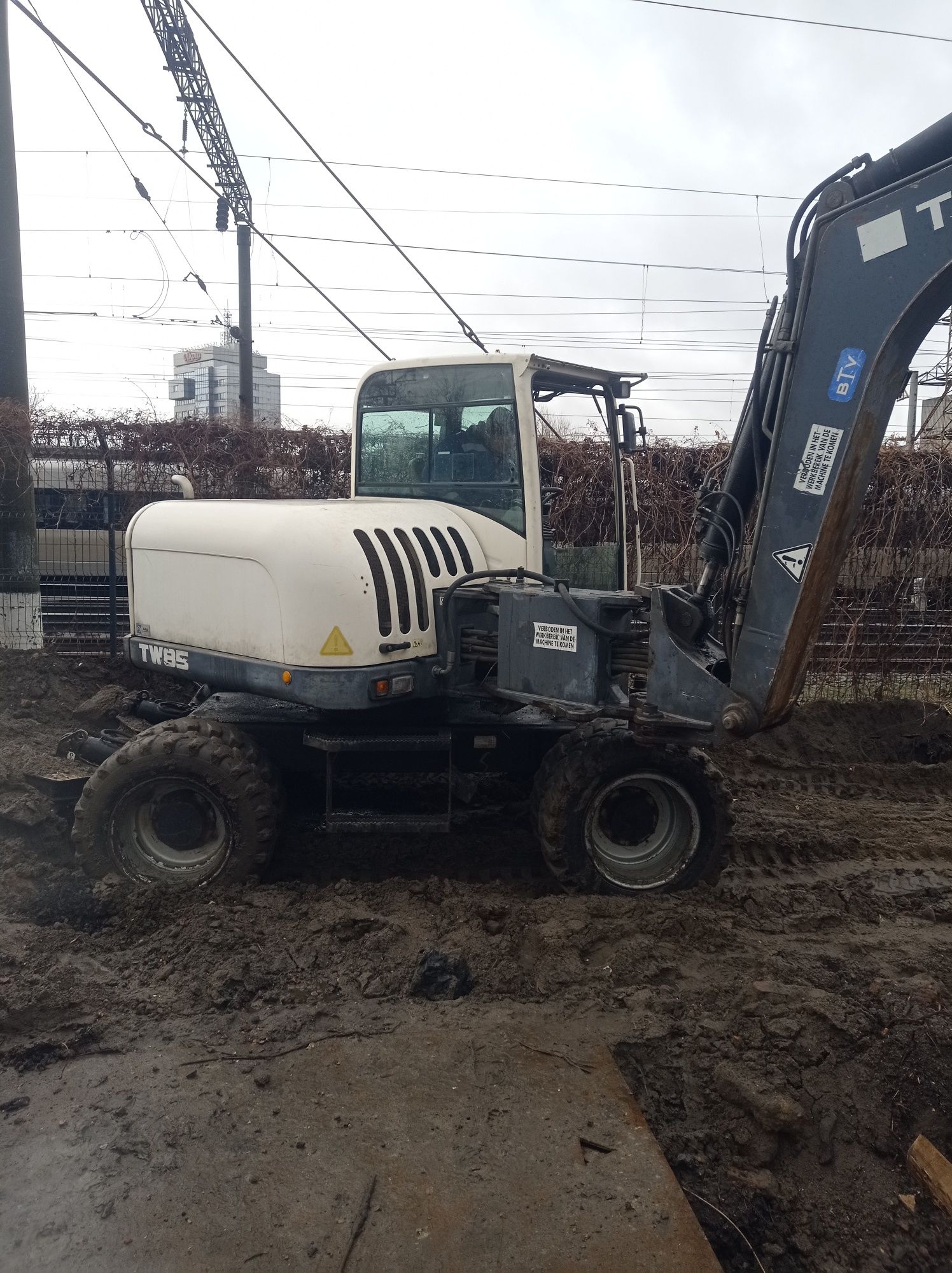 Екскаватор Terex tw  85