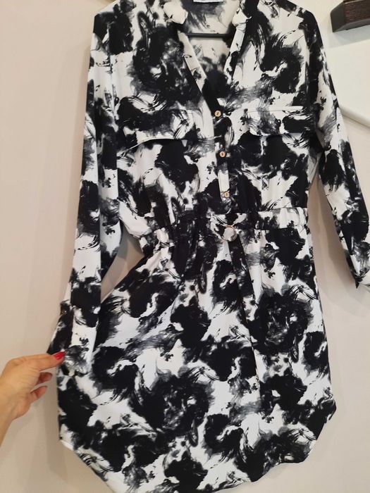 Wysokogatunkowa sukienka  szmizjerka Unika Paris butik CantyTM.