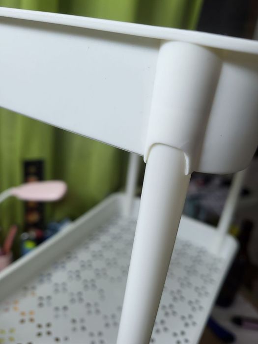 Полочки на колёсиках .Уценка.  Етажерка . Стеллаж . Пластиковая етажер