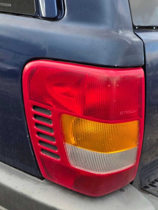Задній стоп Jeep Grand Cherokee WJ Фонарь задній