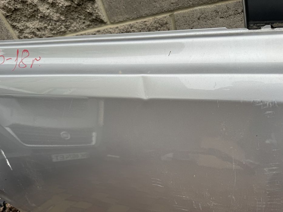 Двері задні двері Toyota Rav-4 ІV 2013-2018 права задня дверка