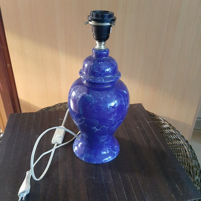 porcelanowa piękna lampka