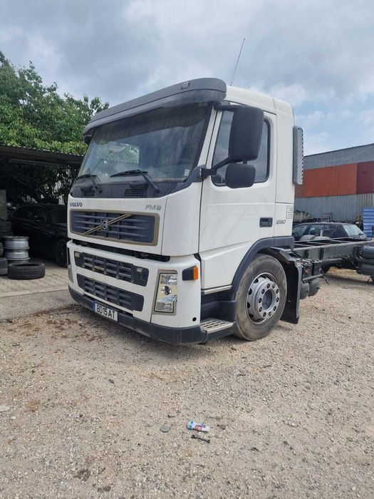 camião Volvo FM9 290CV