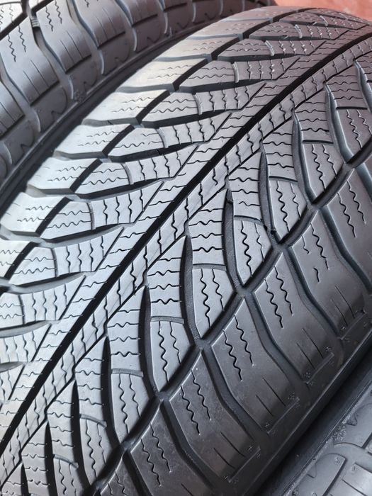 205/60/16 R16 GoodYear UltraGrip 8 RunFlat 4шт ціна за 1шт шини