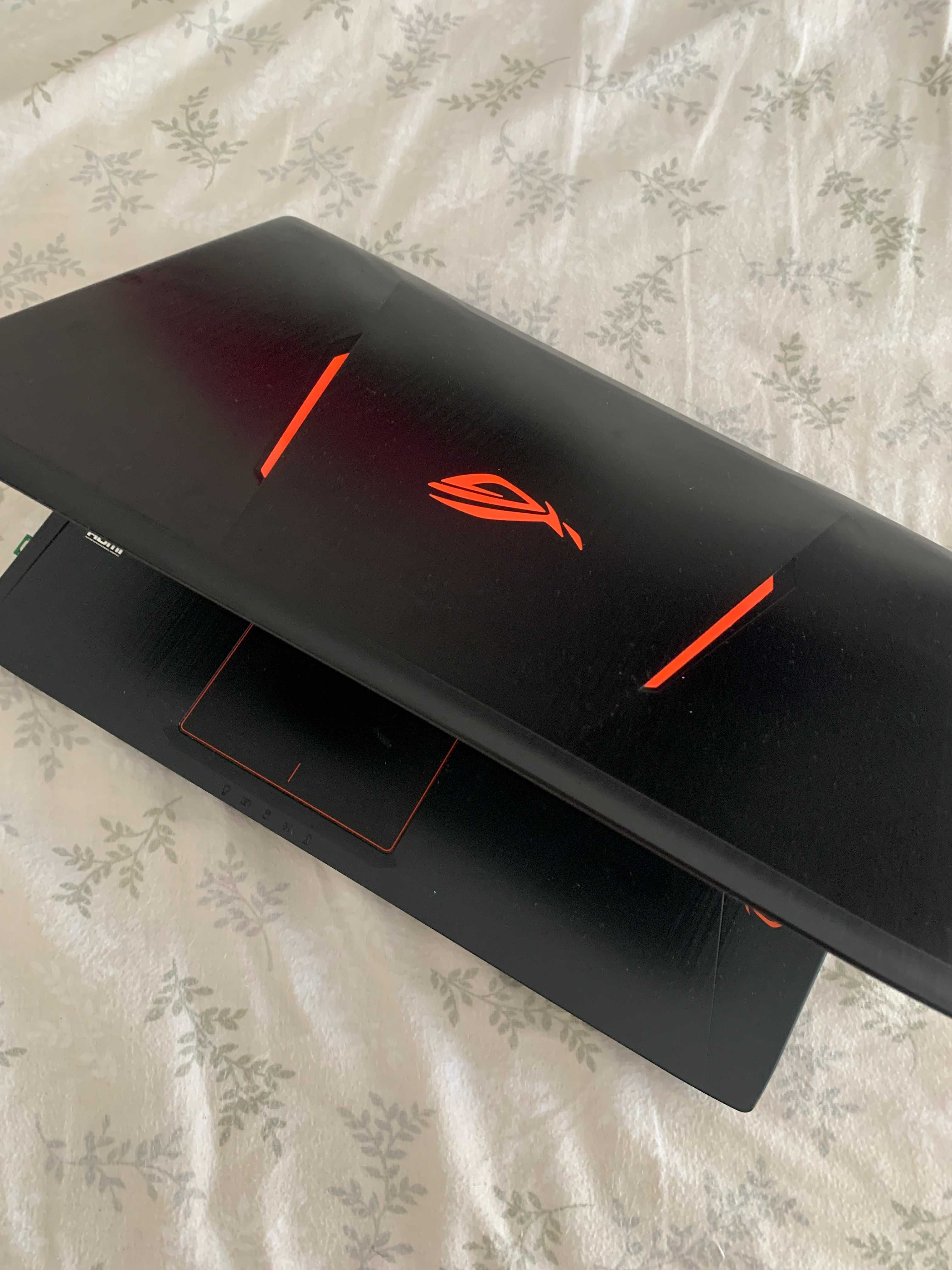 Asus Rog GL553VD-Intel Core i7-7700HQ/8GB/1TB/GTX1050/15.6 (FUNCIONAL)