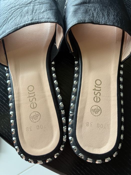 Шльопанці білі/чорна шкіра 38,39